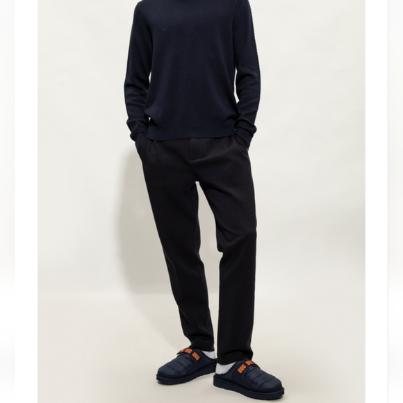 Men's Dune UGG Clogs - Picture 2 of 5